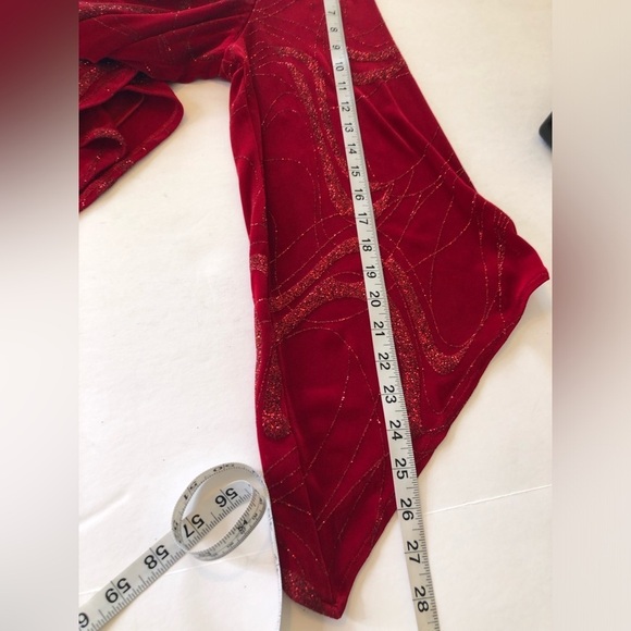 Praise Hymn Fashion Glitter Knit Asymmetrical Top with Split Flare Sleeve Red 3X - Picture 4 of 15
